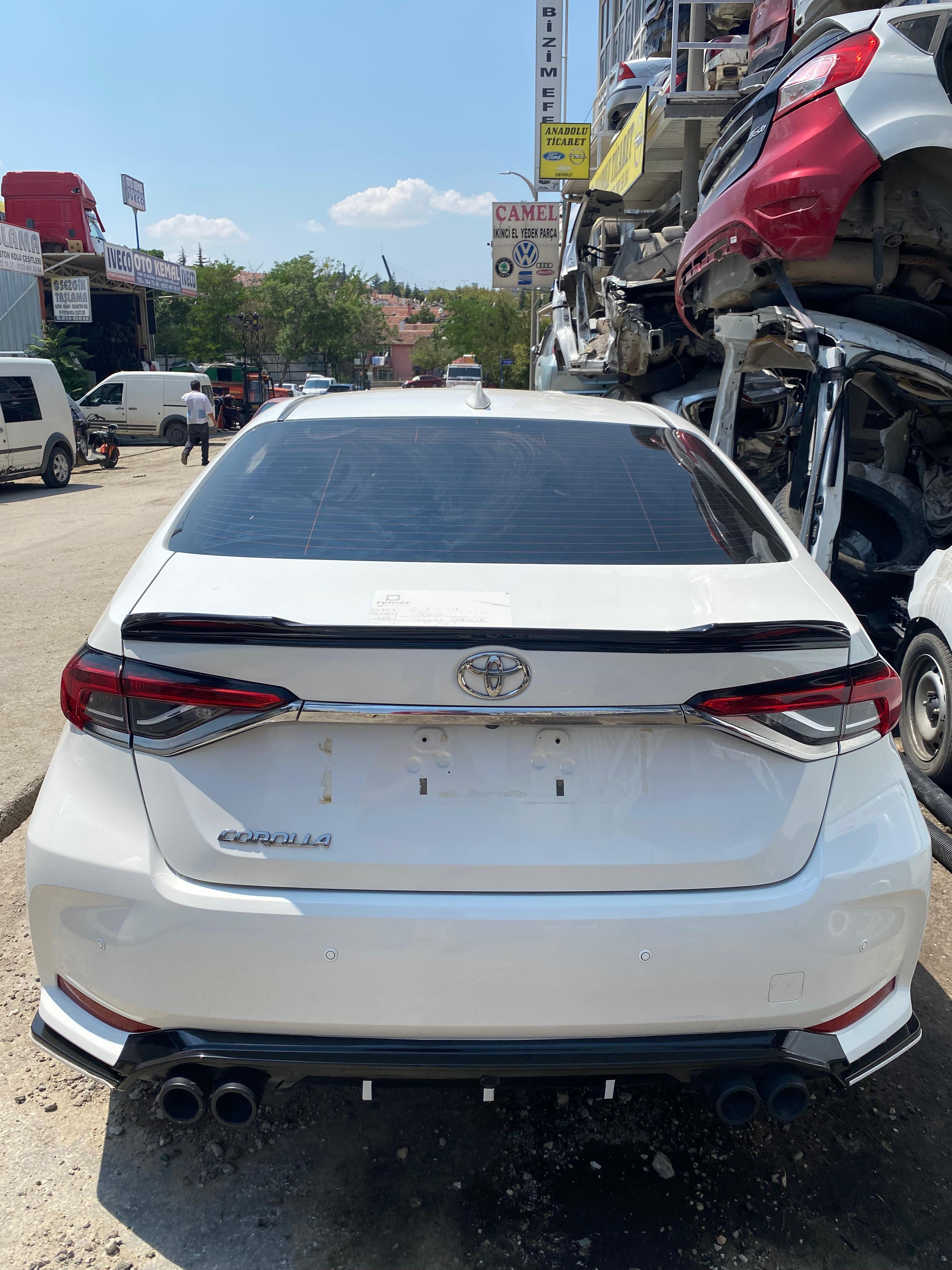 TOYOTA COROLLA BAGAJ KAPAĞI ÇIKMA ORJİNAL YEDEK PARÇA